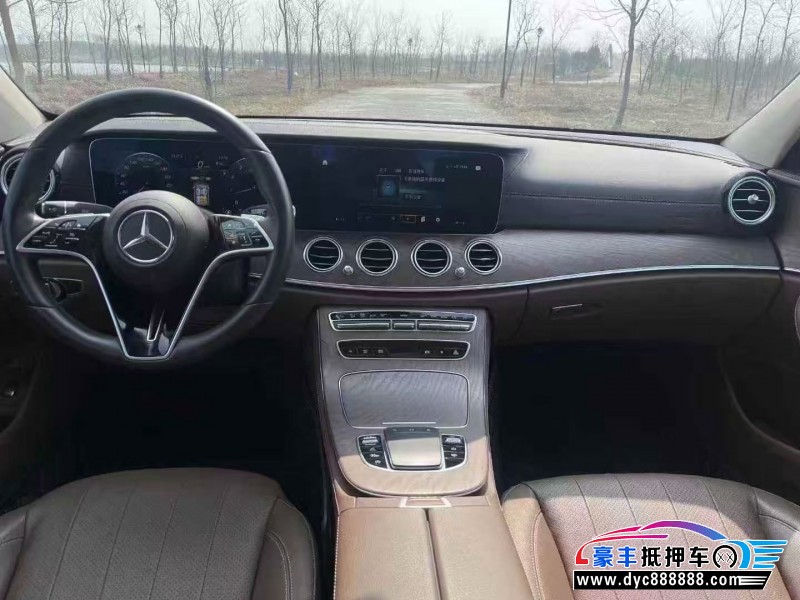 23年奔驰E轿车抵押车出售