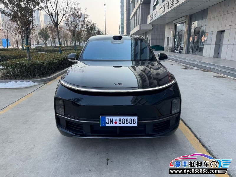 24年理想L8轿车抵押车出售