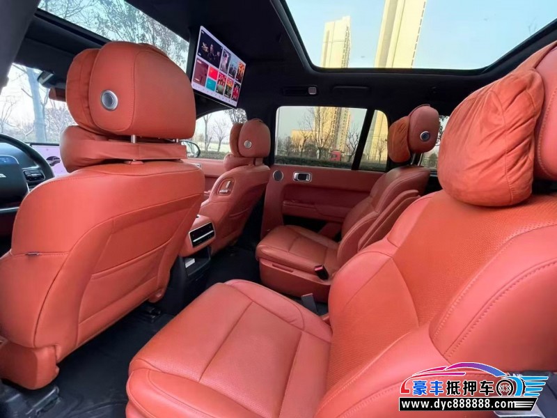 24年理想L8轿车抵押车出售