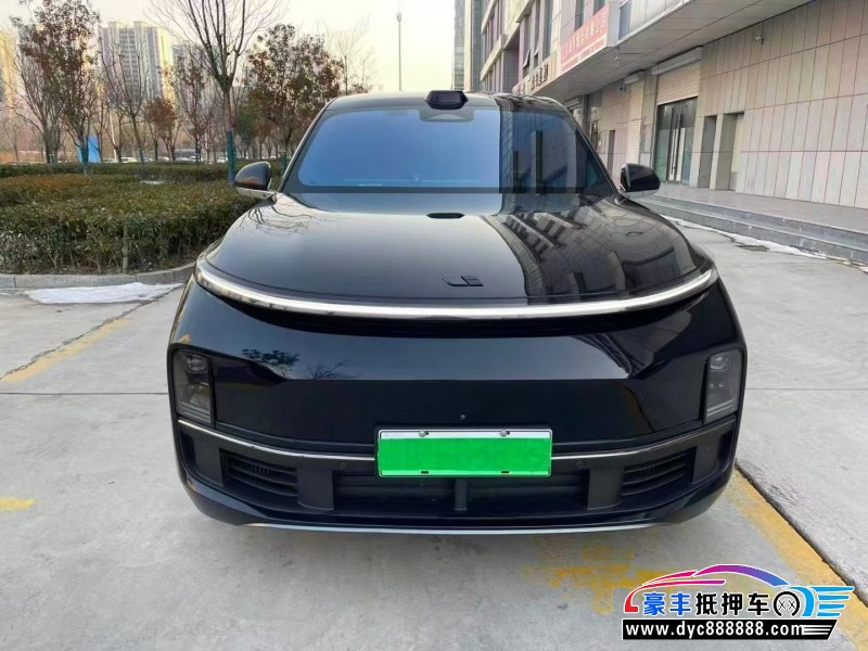 24年理想L8轿车抵押车出售