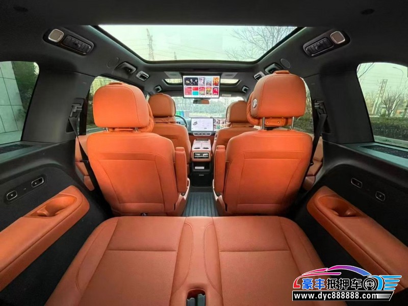 24年理想L8轿车抵押车出售