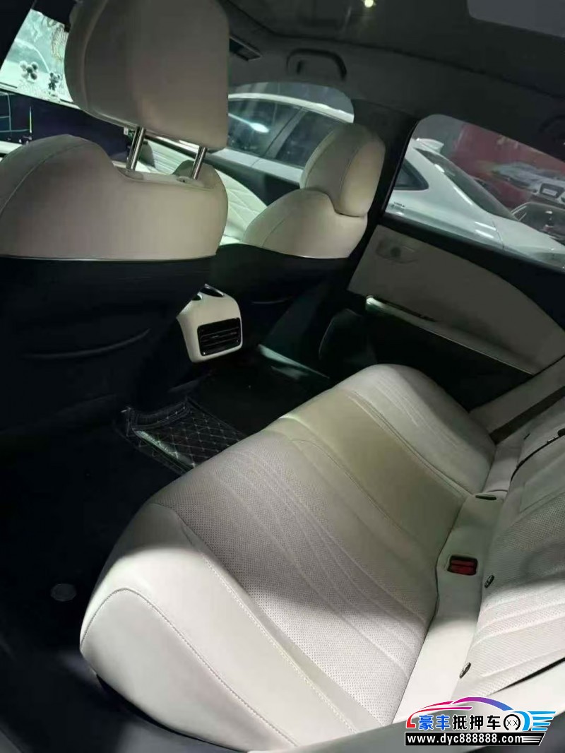 25年吉利银河轿车抵押车出售