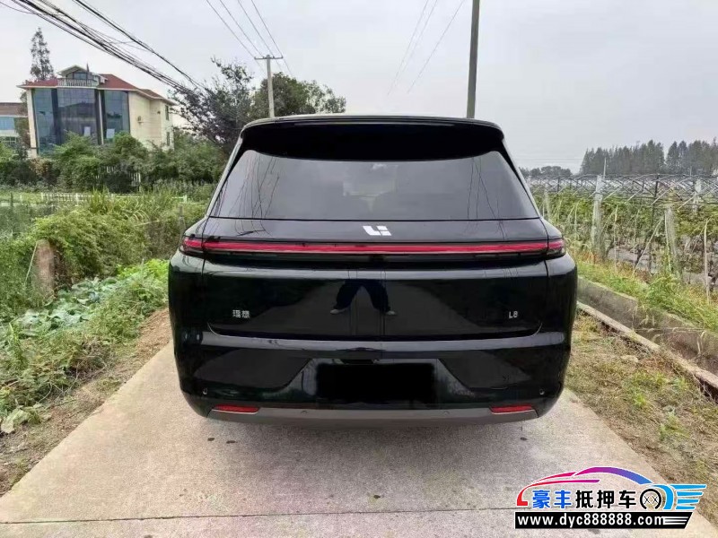 24年理想L8轿车抵押车出售