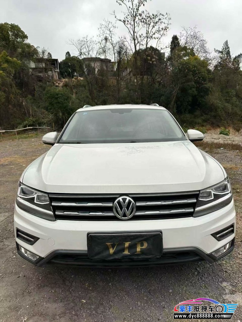 抵押车出售18年大众途观L轿车