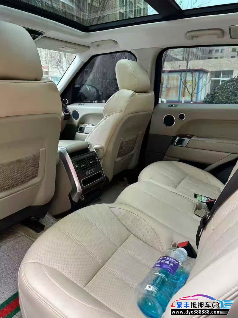 15年路虎揽胜运动轿车抵押车出售