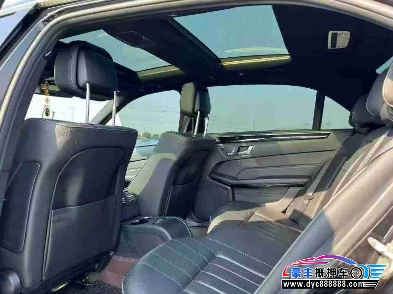 16年奔驰E轿车抵押车出售