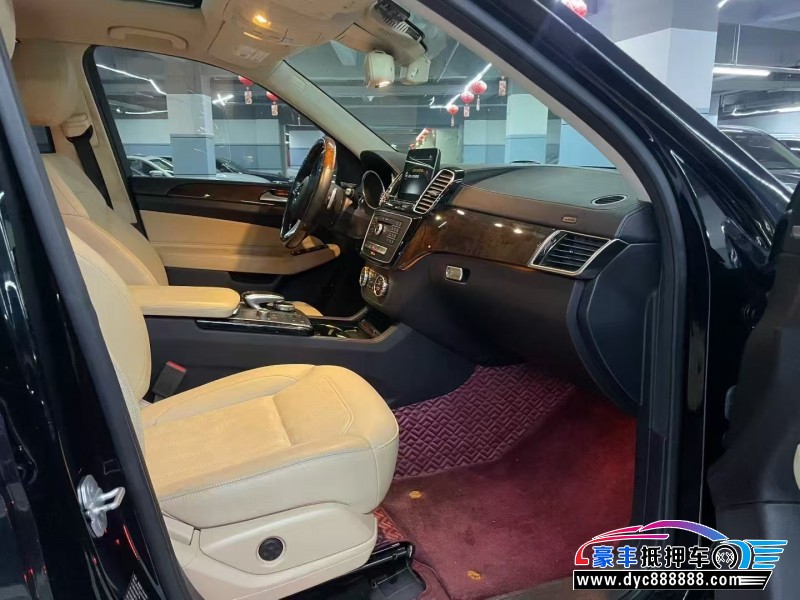 17年奔驰GLS轿车抵押车出售