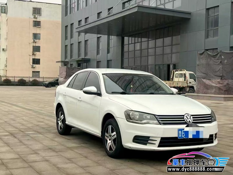 14年大众宝来轿车抵押车出售