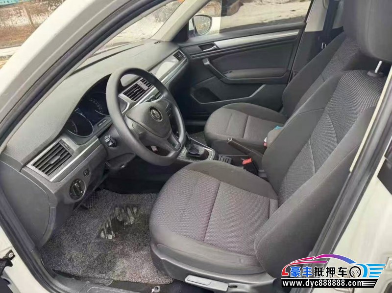 21年大众宝来轿车抵押车出售