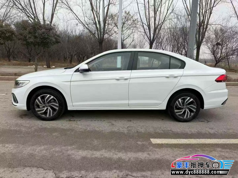 25年大众宝来轿车抵押车出售