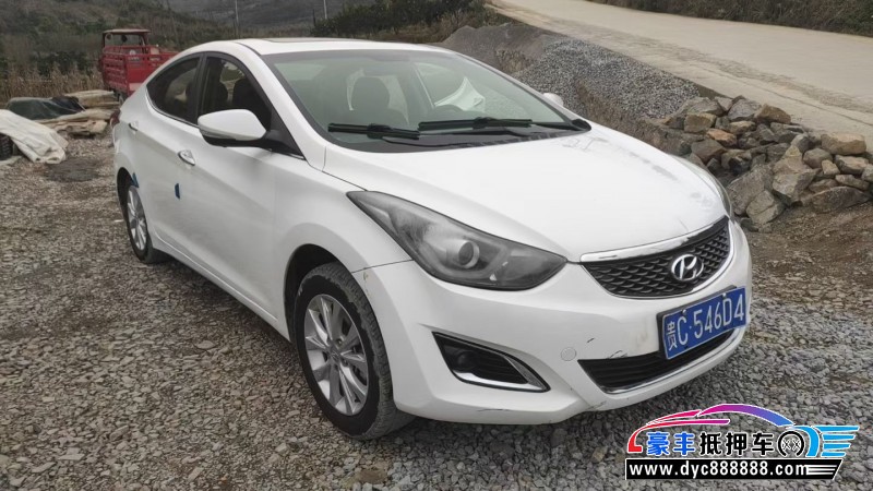 17年现代朗动轿车抵押车出售