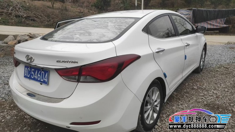 17年现代朗动轿车抵押车出售