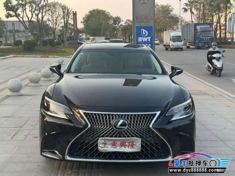 抵押车出售18年雷克萨斯LS轿车