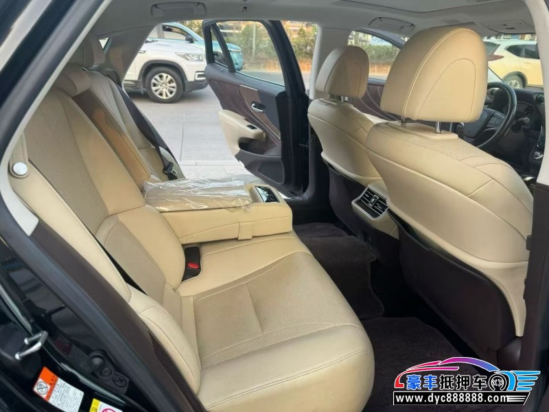 18年雷克萨斯LS轿车抵押车出售