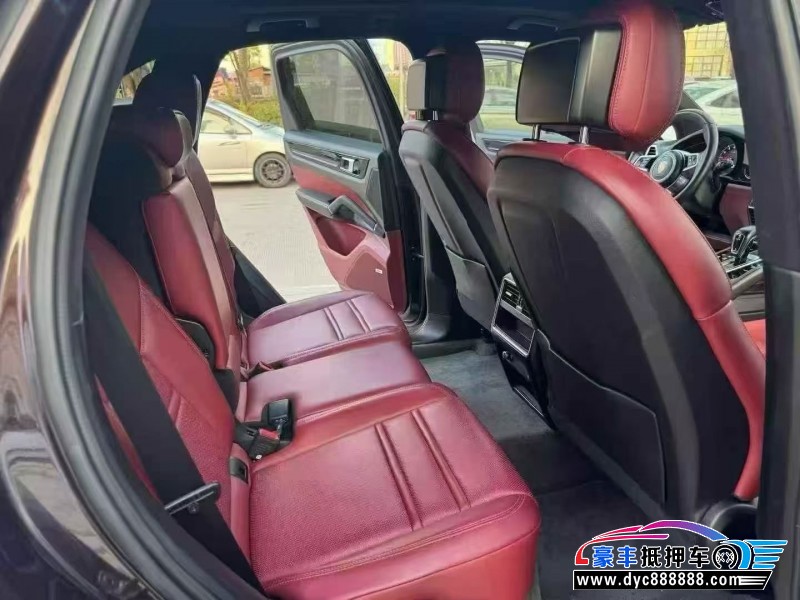 18年保时捷卡宴轿车抵押车出售