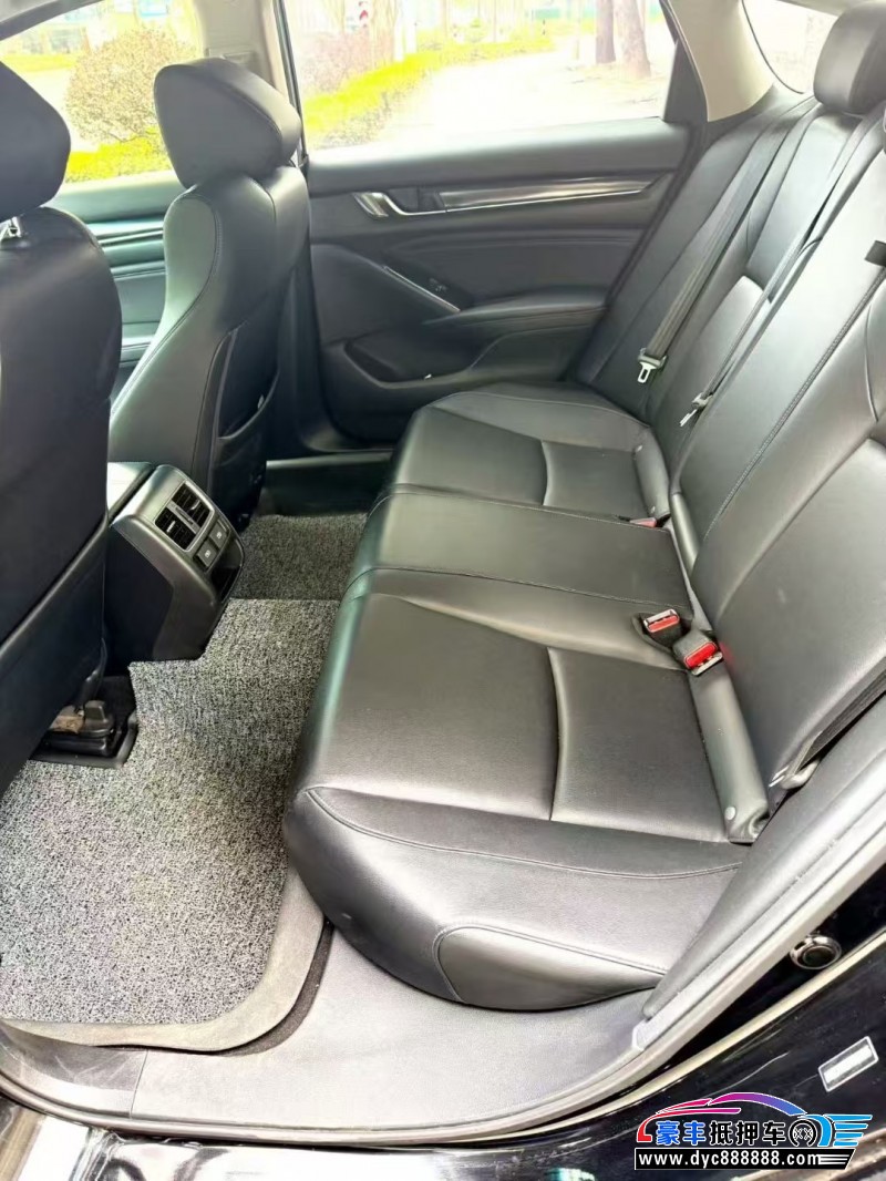 22年本田雅阁轿车抵押车出售