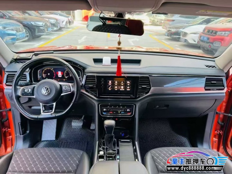 20年大众途昂轿车抵押车出售