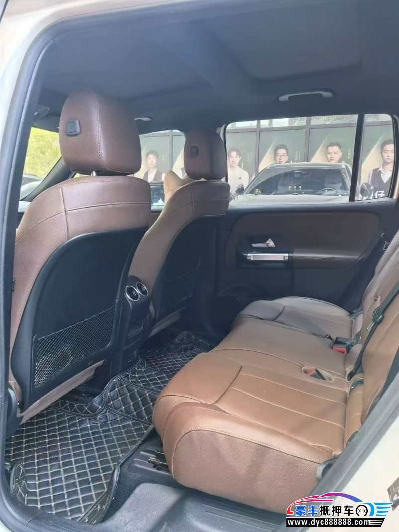 21年奔驰GLB轿车抵押车出售