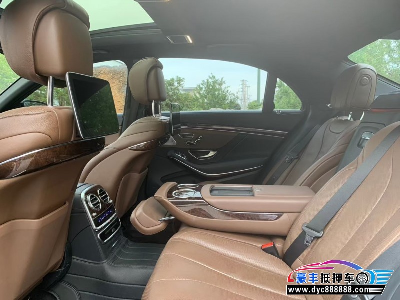 17年奔驰S轿车抵押车出售