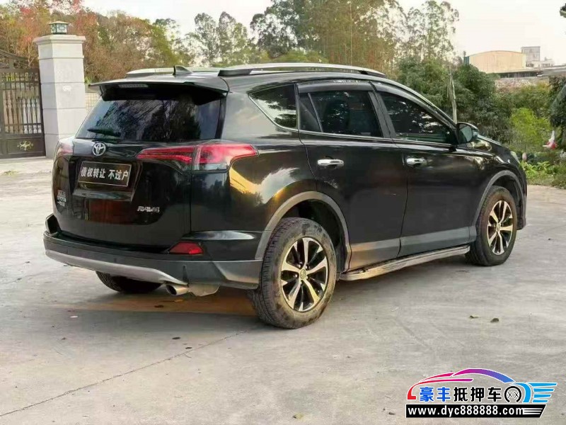 18年丰田RAV4轿车抵押车出售