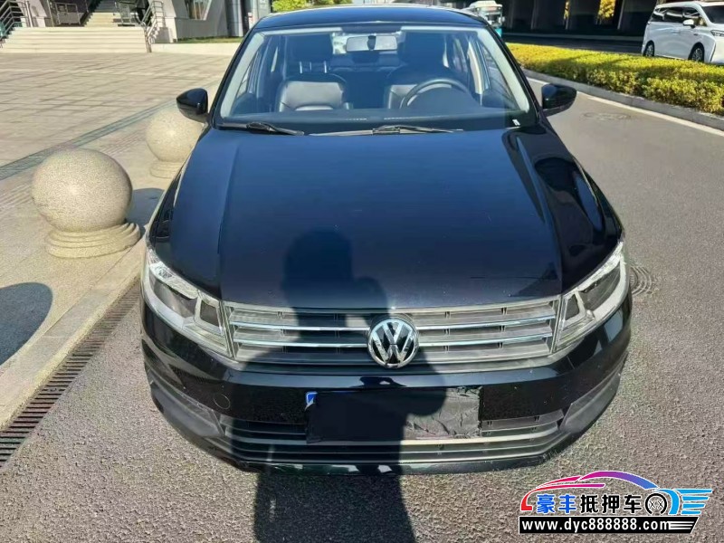 抵押车出售22年大众桑塔纳轿车