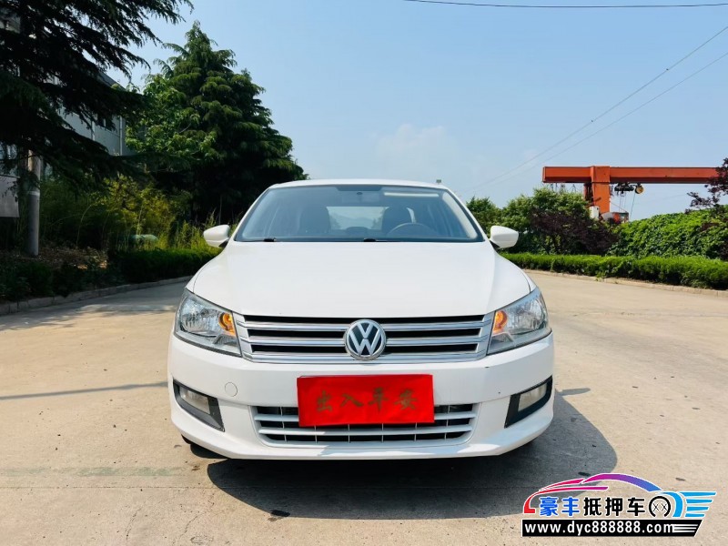 抵押车出售15年大众桑塔纳轿车