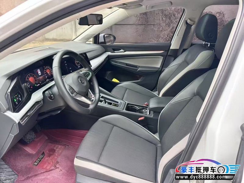 22年大众高尔夫轿车抵押车出售