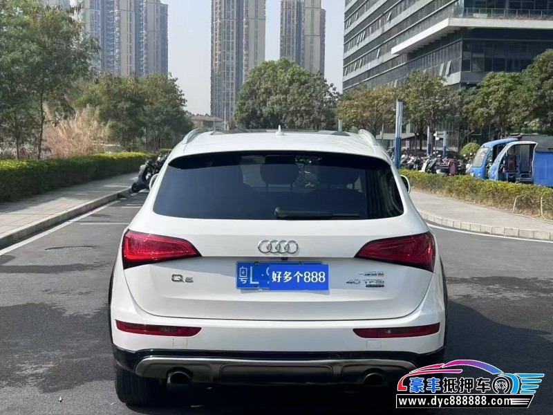 17年奥迪Q5轿车抵押车出售