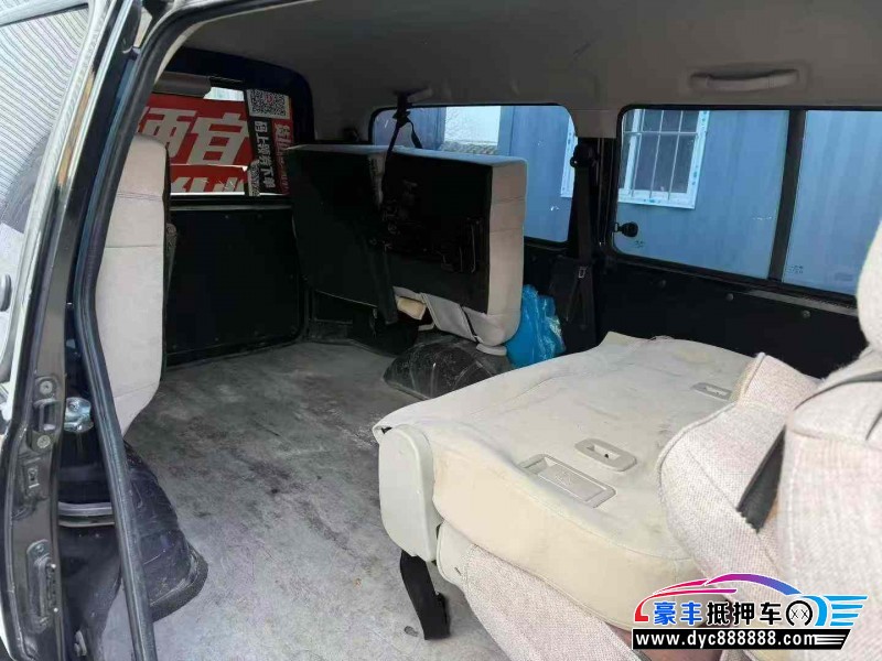 23年东风风行菱智轿车抵押车出售