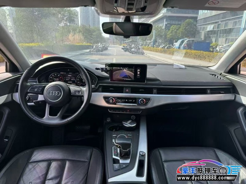 19年奥迪A4L轿车抵押车出售