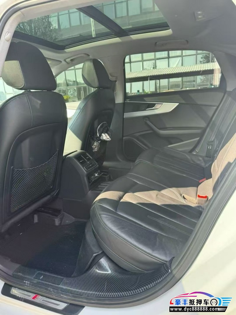 19年奥迪A4L轿车抵押车出售