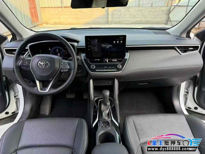 23年丰田锋兰达轿车抵押车出售