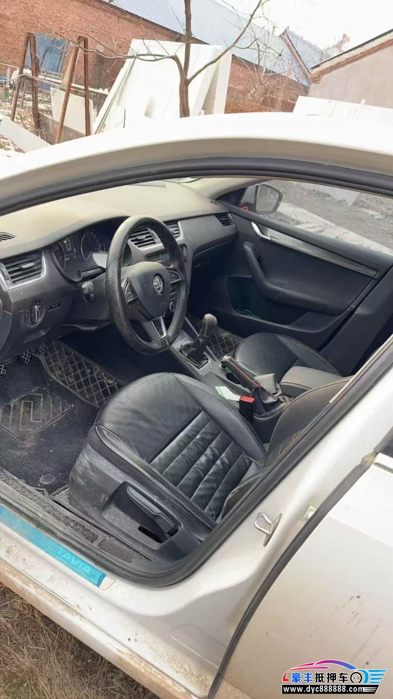 16年斯柯达明锐轿车抵押车出售