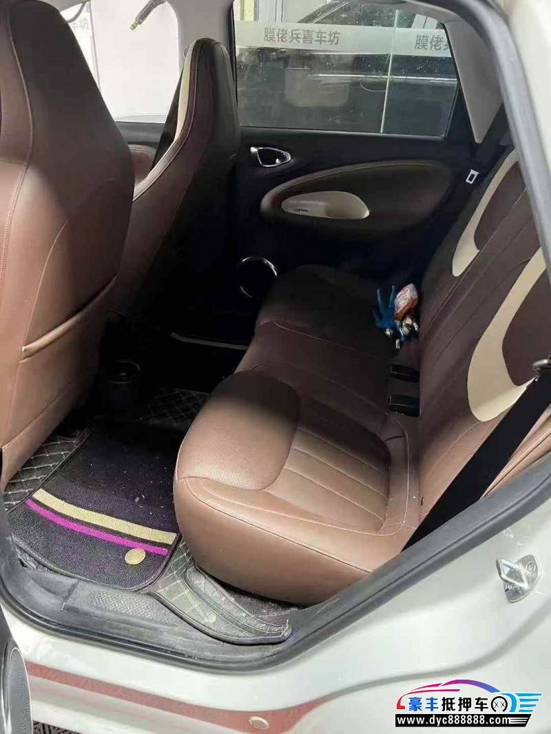 23年五菱缤果轿车抵押车出售