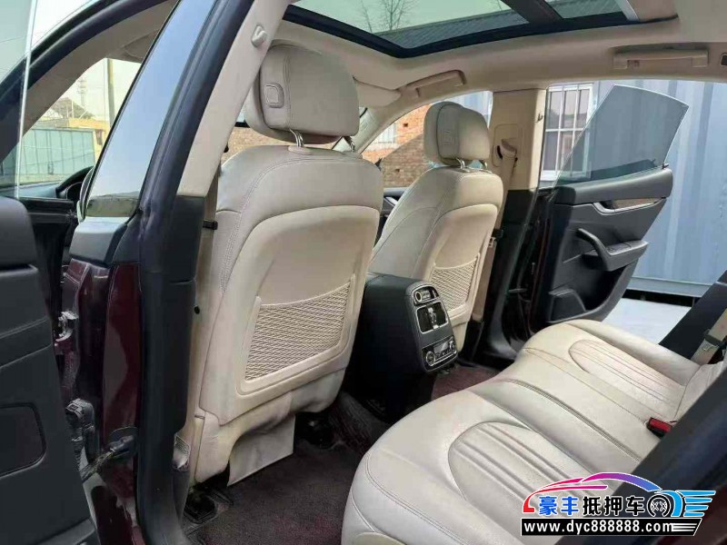 18年玛莎拉蒂莱万特轿车抵押车出售