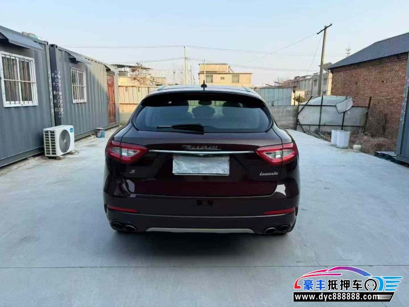 18年玛莎拉蒂莱万特轿车抵押车出售