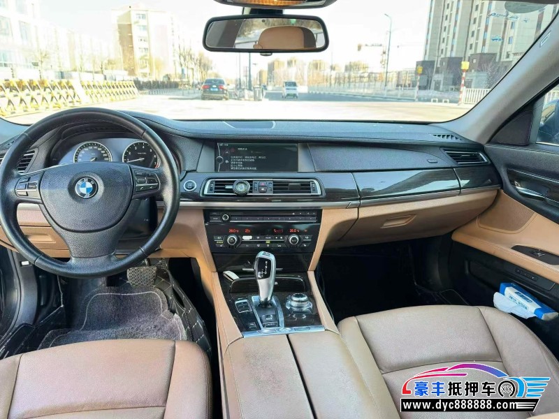 12年宝马7系轿车抵押车出售