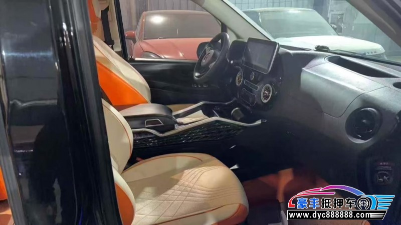 23年奔驰威霆轿车抵押车出售