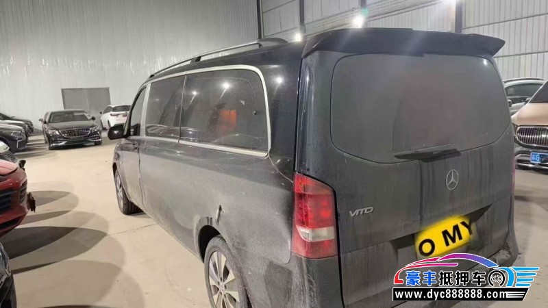 23年奔驰威霆轿车抵押车出售