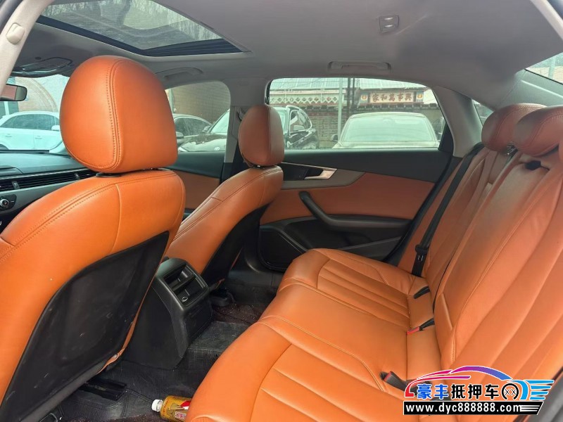 17年奥迪A4L轿车抵押车出售