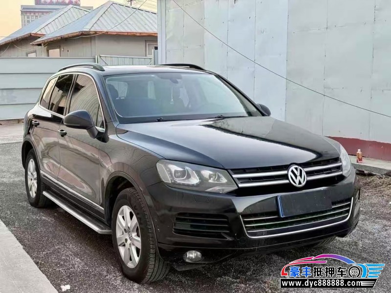 14年大众途锐轿车抵押车出售