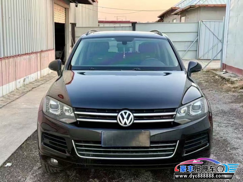 抵押车出售14年大众途锐轿车