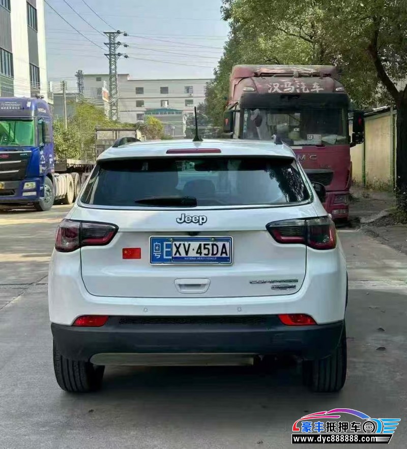 17年Jeep指南者轿车抵押车出售