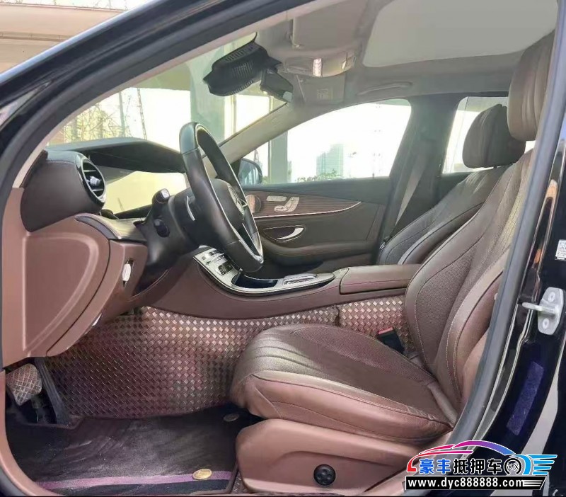 22年奔驰E轿车抵押车出售