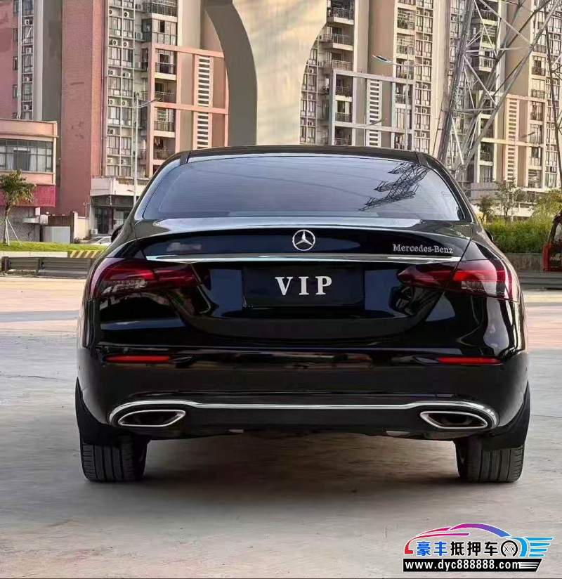 22年奔驰E轿车抵押车出售