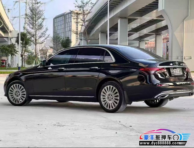 22年奔驰E轿车抵押车出售