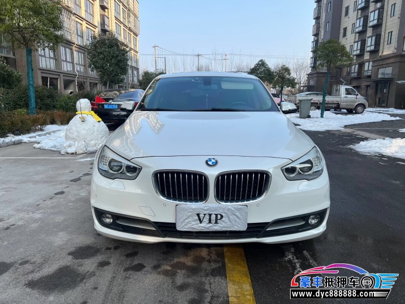 抵押车出售17年宝马5系GT轿车