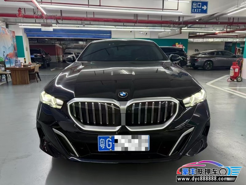 24年宝马5系轿车抵押车出售