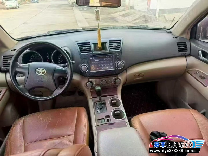 14年丰田汉兰达轿车抵押车出售