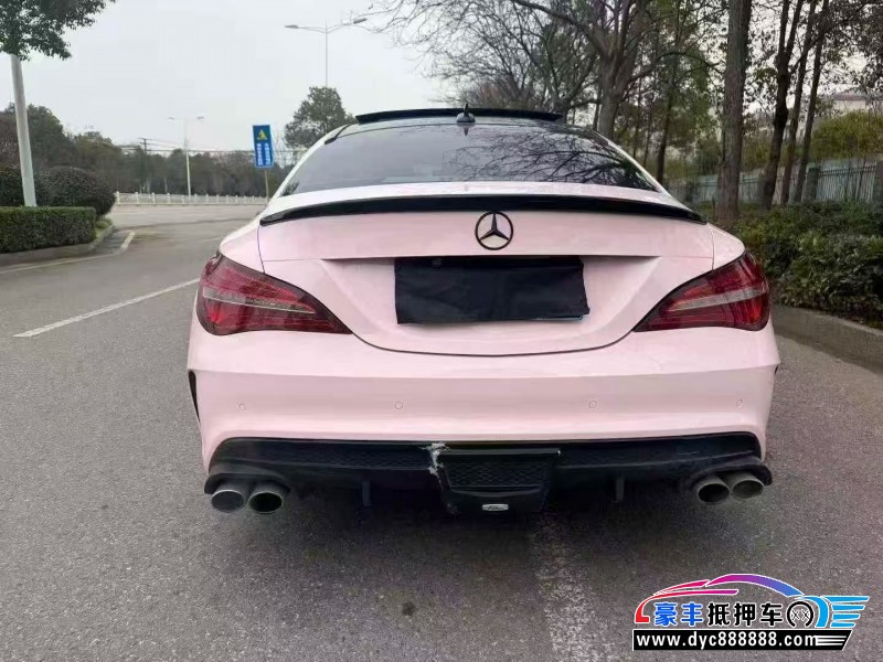 19年奔驰GLA轿车抵押车出售